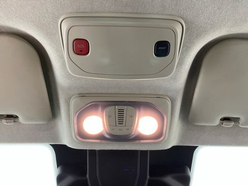 Used 2025 RAM ProMaster 2500 w/ U-Haul Equipment Group FWD image 24