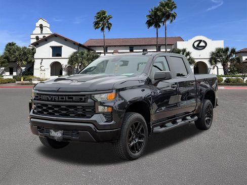 Used 2024 Chevrolet Silverado 1500 Custom Trail Boss w/ Turbomax Blackout Package AWD/4WD image 5