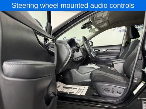 Used 2019 Nissan Rogue SV AWD/4WD image 11