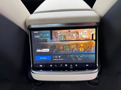 Used 2023 Tesla Model S Plaid image 32