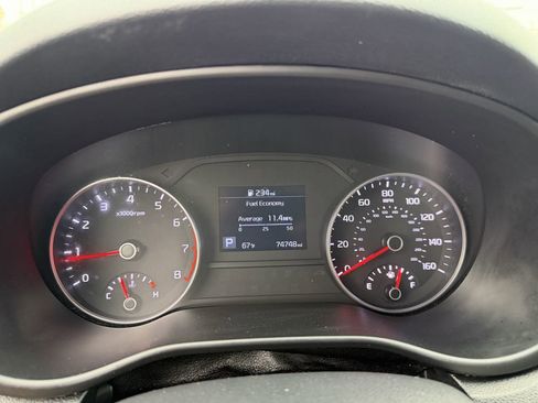 Used 2020 Kia Sportage LX image 24