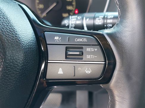 Used 2024 Honda Civic EX-L image 17