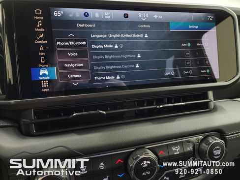 New 2025 Jeep Wrangler Sahara image 59