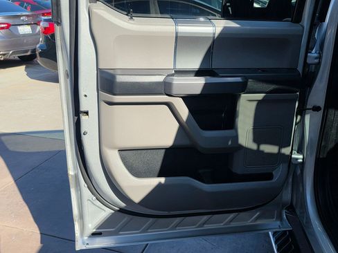 Used 2015 Ford F150 XLT w/ Equipment Group 302A Luxury image 28