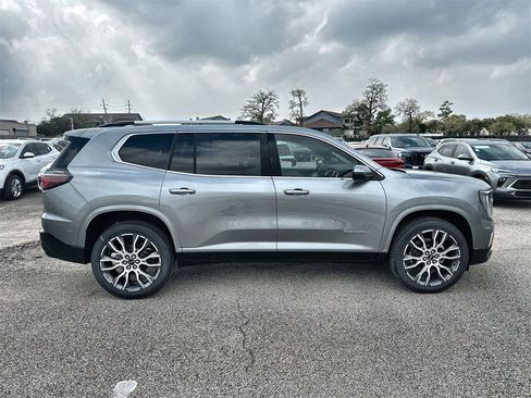 New 2026 GMC Acadia Denali Ultimate w/ LPO, Floor Liner Package image 10