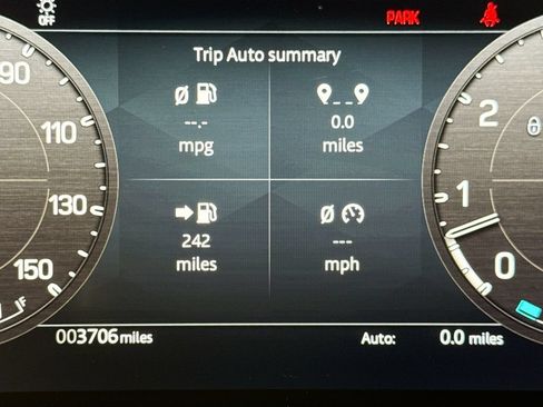 Used 2024 Land Rover Defender 110 SE AWD/4WD image 11