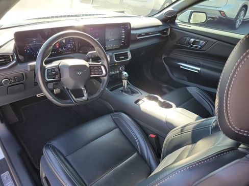 Used 2024 Ford Mustang Premium image 21
