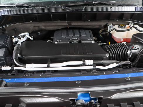 Used 2024 Chevrolet Silverado 1500 Custom AWD/4WD image 30