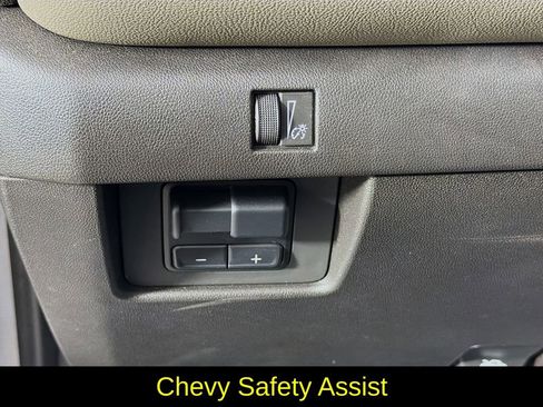 Used 2024 Chevrolet Colorado ZR2 w/ Technology Package AWD/4WD image 15