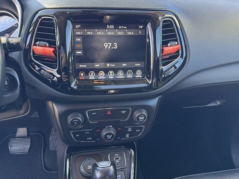 Used 2019 Jeep Compass Limited image 18