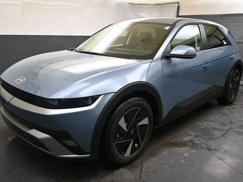 New 2026 Hyundai Ioniq 5 SEL image 1