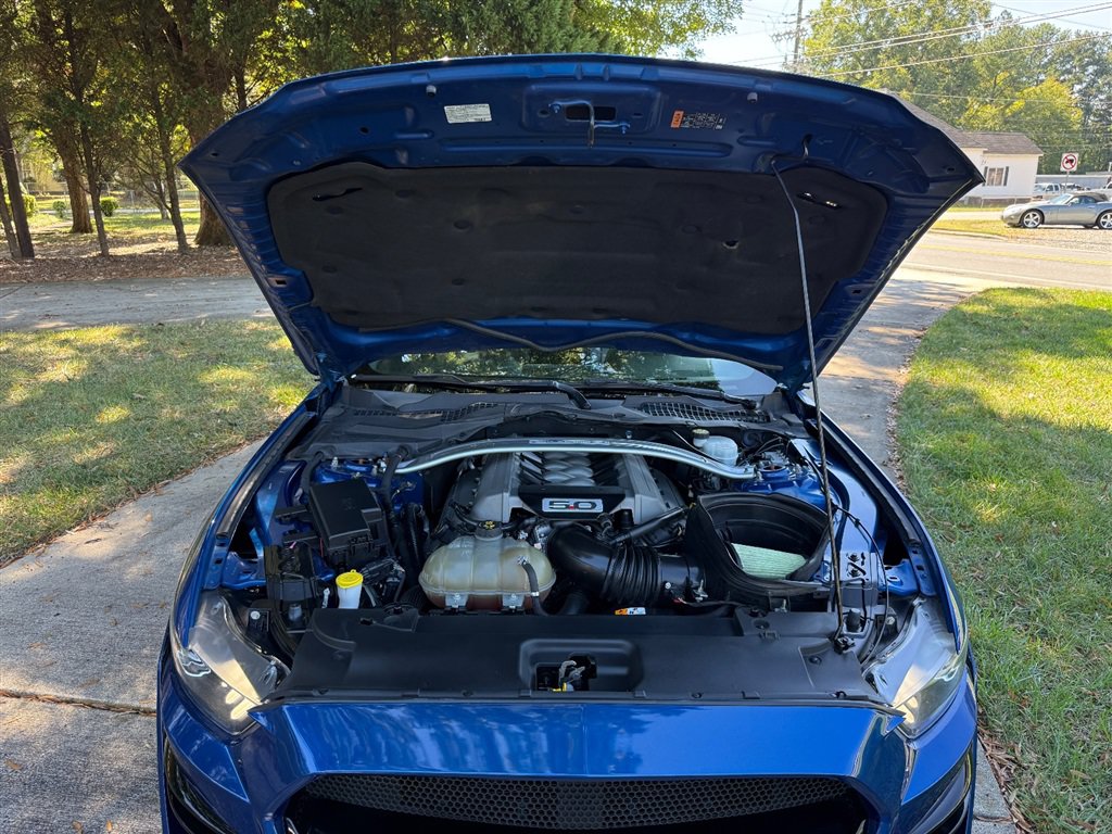 Used 2017 Ford Mustang GT Premium RWD image 62