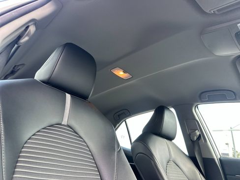 Used 2024 Toyota Camry SE image 15