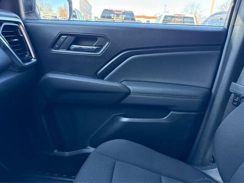 Used 2024 GMC Canyon Elevation w/ Convenience Package image 21