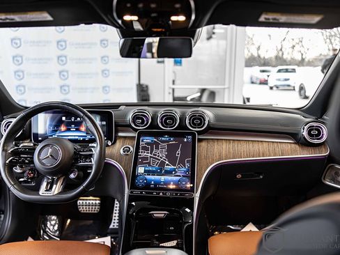 Used 2023 Mercedes-Benz C 43 AMG 4MATIC Sedan image 36