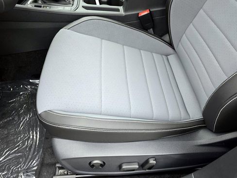 New 2026 Volkswagen Jetta SE image 25