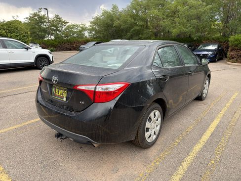 Used 2016 Toyota Corolla LE FWD image 5