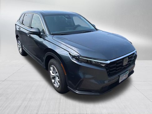 Used 2025 Honda CR-V LX image 3