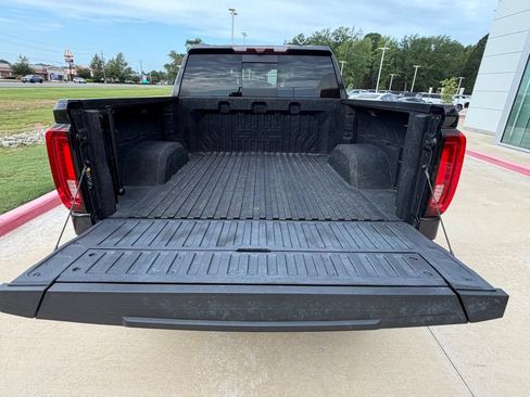 Used 2022 GMC Sierra 1500 Denali Ultimate AWD/4WD image 13