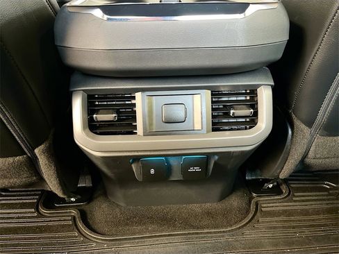 Used 2025 Ford F150 Lariat w/ FX4 Off-Road Package image 27