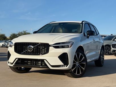 New 2025 Volvo XC60 B5 Plus w/ Protection Package Premier
