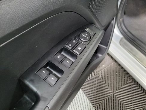 Used 2020 Hyundai Elantra SE w/ Cargo Package (C1) FWD image 27