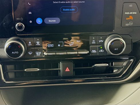 Certified 2023 Toyota Highlander LE image 16