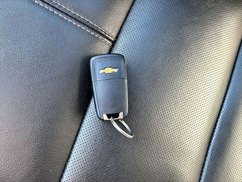 Used 2017 Chevrolet Impala Premier image 32