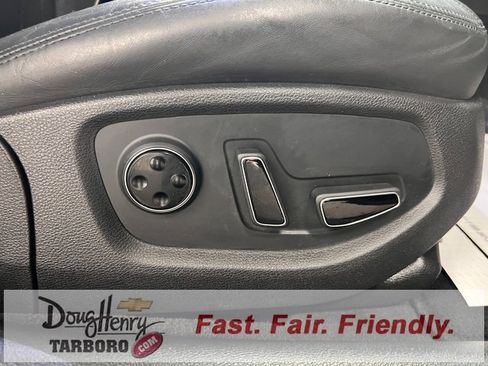 Used 2015 Hyundai Genesis 5.0 image 40