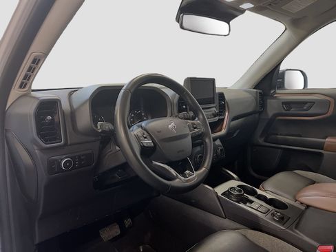 Used 2024 Ford Bronco Sport Outer Banks w/ Tech Package AWD/4WD image 9