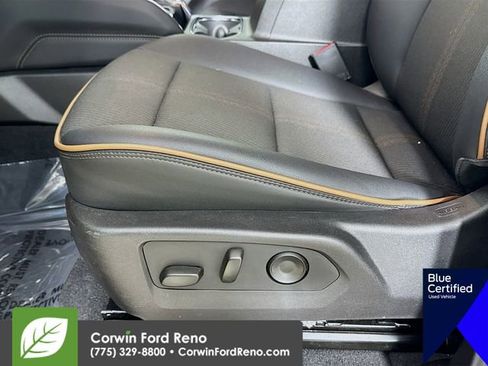 Used 2025 GMC Canyon AT4 image 22