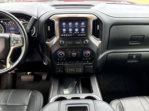 Used 2021 Chevrolet Silverado 1500 High Country w/ Technology Package RWD image 19