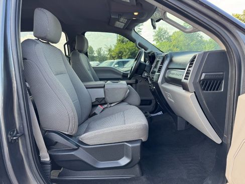 Used 2018 Ford F250 XLT w/ XLT Value Package AWD/4WD image 18