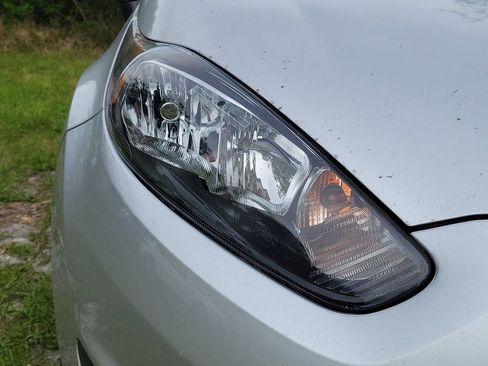 Used 2019 Ford Fiesta SE FWD image 7