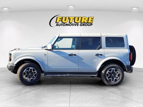 New 2026 Ford Bronco Outer Banks image 7