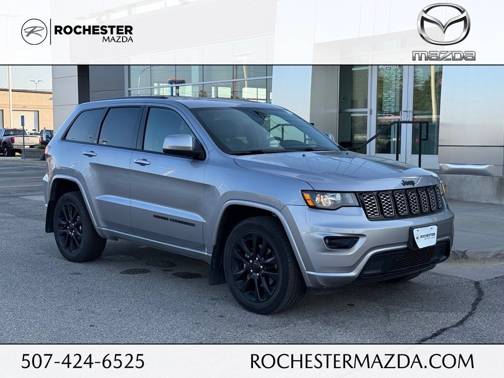 Used 2018 Jeep Grand Cherokee Altitude AWD/4WD image 1