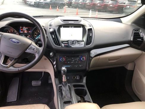 Used 2017 Ford Escape Titanium image 15