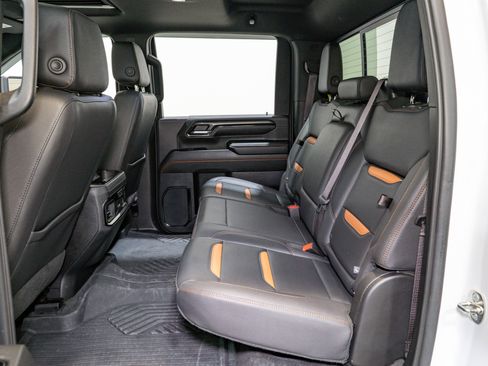 Used 2024 GMC Sierra 2500 AT4 w/ AT4 Premium Plus Package image 34