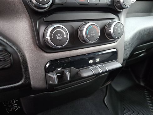 Used 2022 RAM 2500 Big Horn image 17