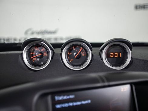Used 2018 Nissan 370Z Touring RWD image 26
