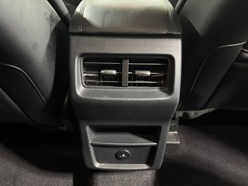 Used 2024 Ford Edge SEL AWD/4WD image 16