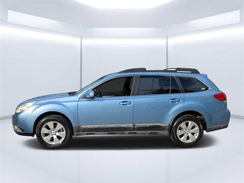 Used 2011 Subaru Outback 2.5i Premium image 6