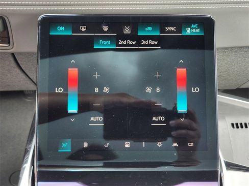 New 2025 Cadillac Escalade IQ Luxury 1 w/ Smart Trailering package image 21