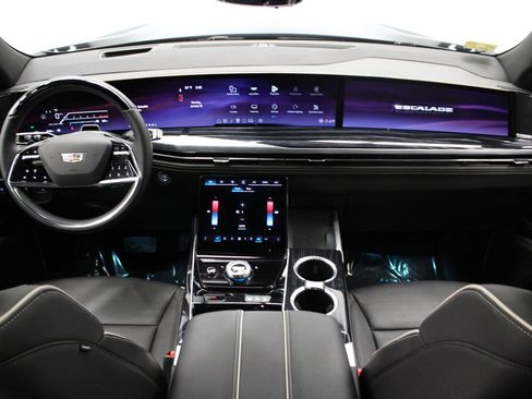 Certified 2025 Cadillac Escalade Sport w/ Touring Package image 23