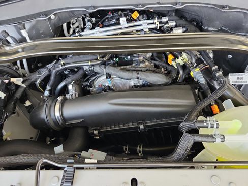 New 2026 Ford Explorer ST-Line w/ ST-Line Street Pack image 23