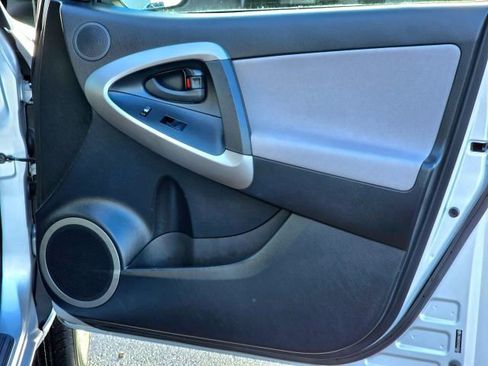 Used 2007 Toyota RAV4 Base image 24