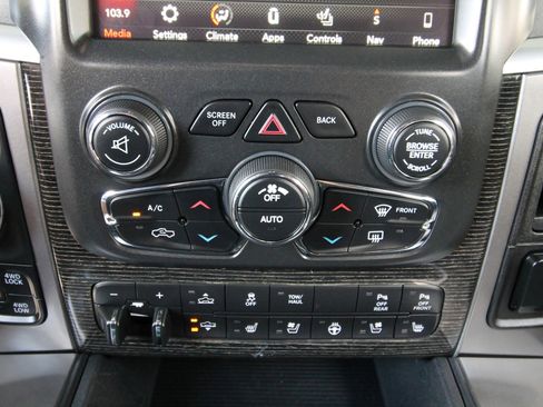 Used 2018 RAM 1500 Limited AWD/4WD image 32