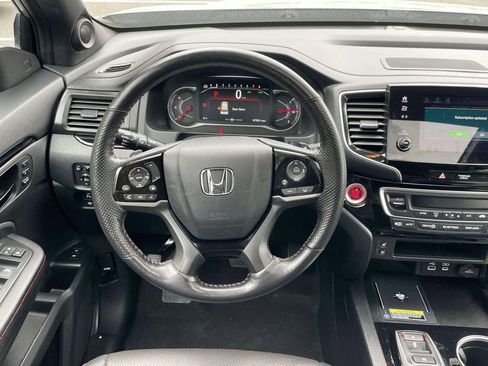 Certified 2024 Honda Passport Black Edition image 14