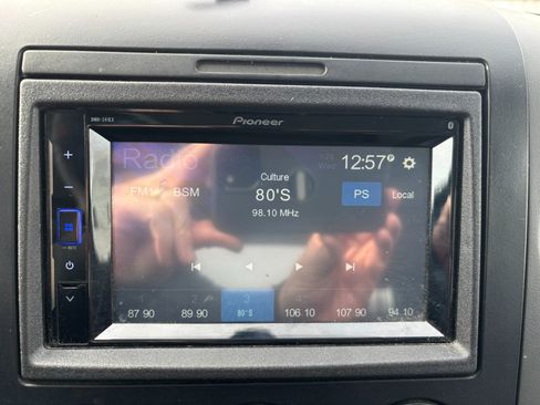 Used 2006 Ford F150 XLT image 13