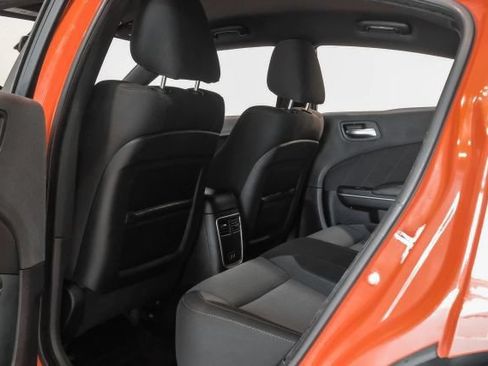 Used 2017 Dodge Charger R/T RWD image 54